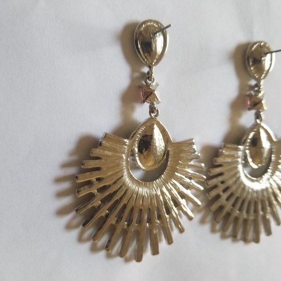 Large Cluster Teardrop Crystal Earrings for Women - Picture 2 of 4